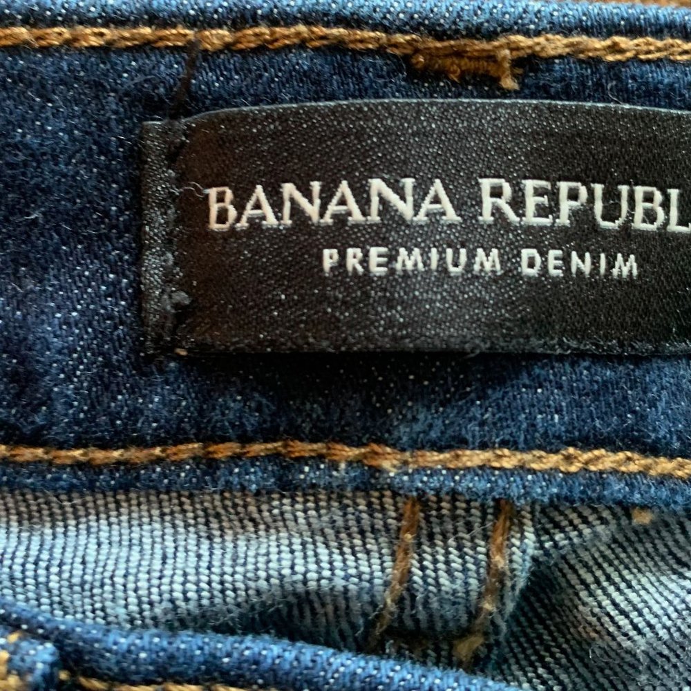 Banana Republic Girlfriend Jeans  EXCELLENT condition